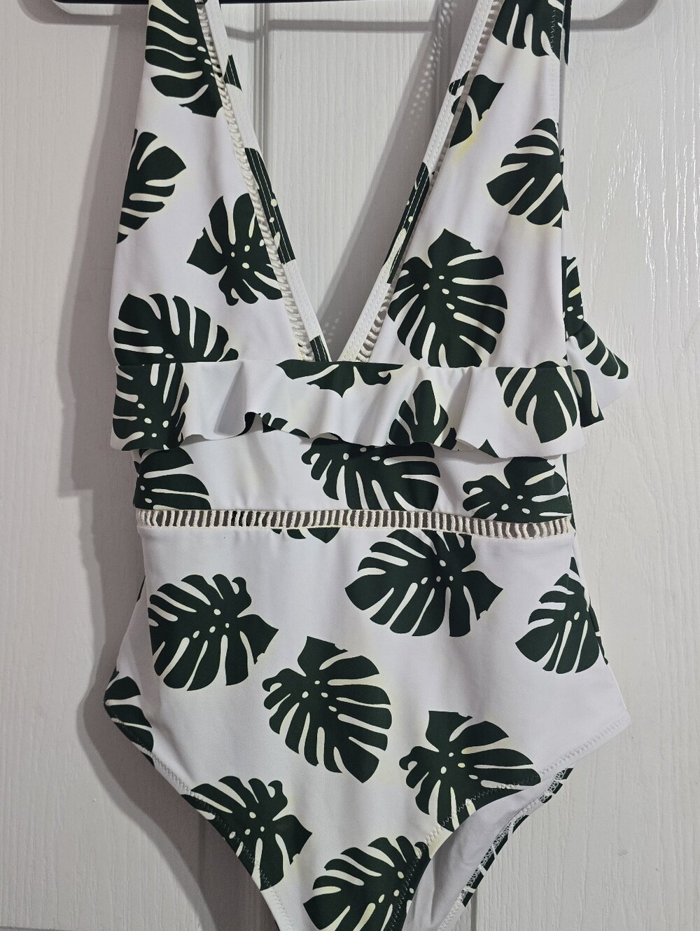 Cupshe In The Forest One Piece Swimsuit White Green Monstera Palm Leaf Size S